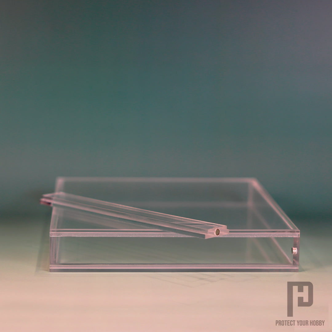 Detalle del cierre magnético de la caja protectora para PS3, PS4 y PS5